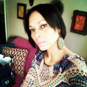 Meet your Posher, Yesenia